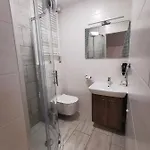 Bernard Apartma *