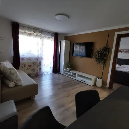 Bernard Lejlighed Bled