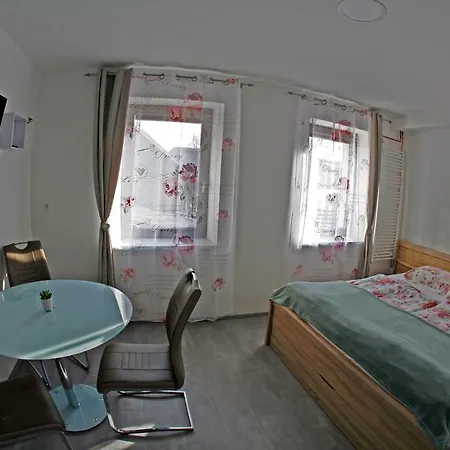 Bernard Apartment